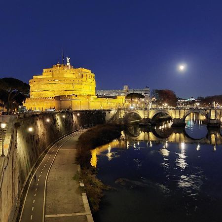 Pantofola Del Papa Luxury At Vatican Apartment Rome Exterior photo